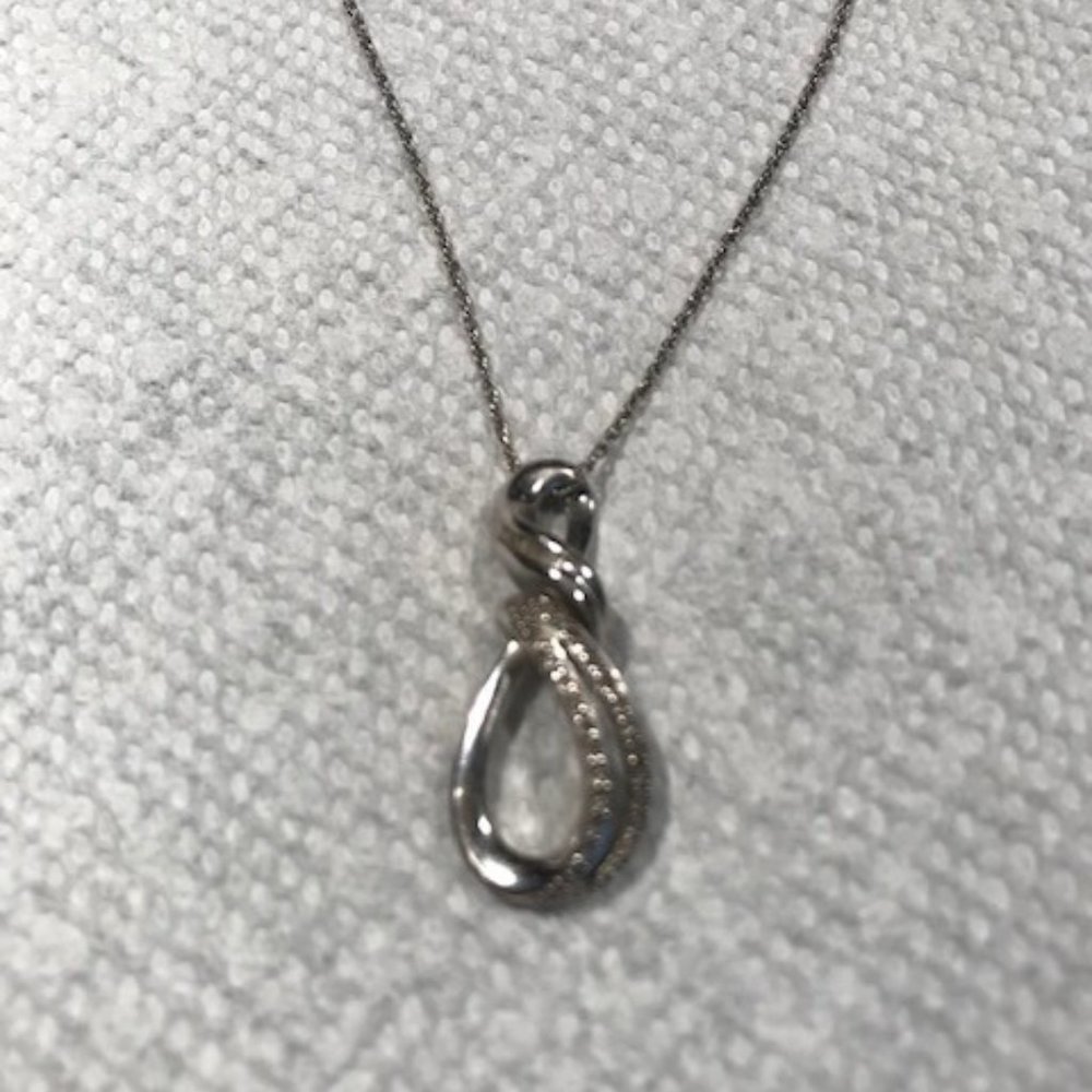 STERLING SILVER AND DIAMOND NECKLACE